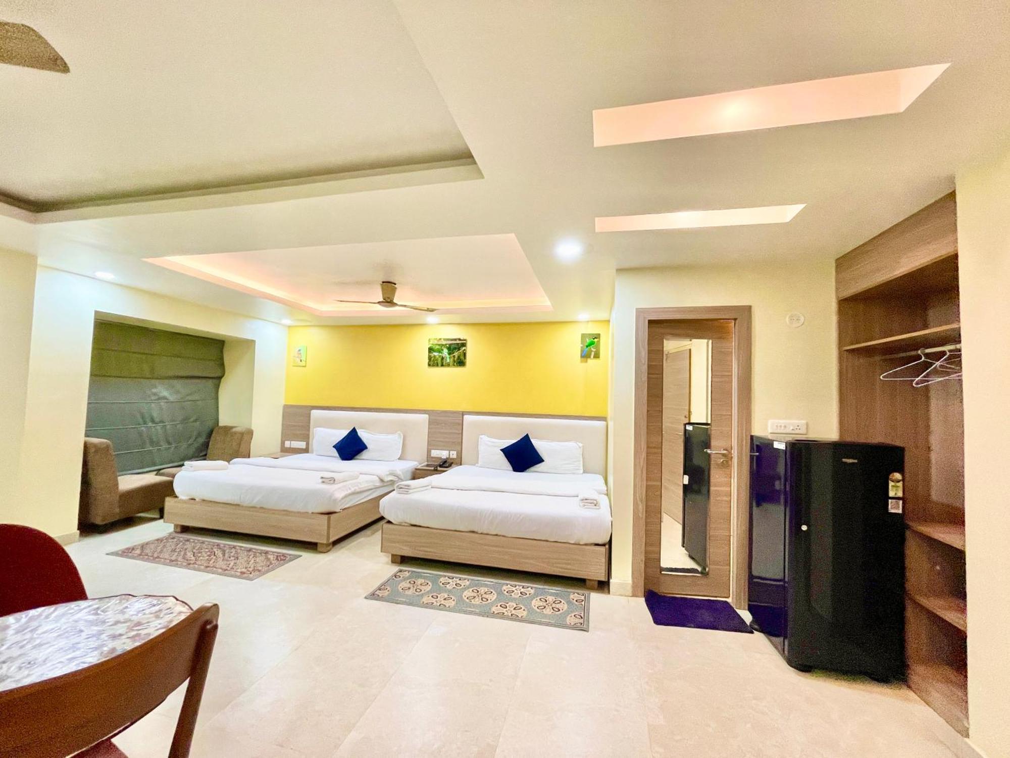 Hotel Rb International ! Puri Near-Sea-Beach-And-Temple Fully-Air-Conditioned-Hotel With-Lift-And-Card Payment Accepted-Parking-Facility, Best Hotel In 普里 外观 照片
