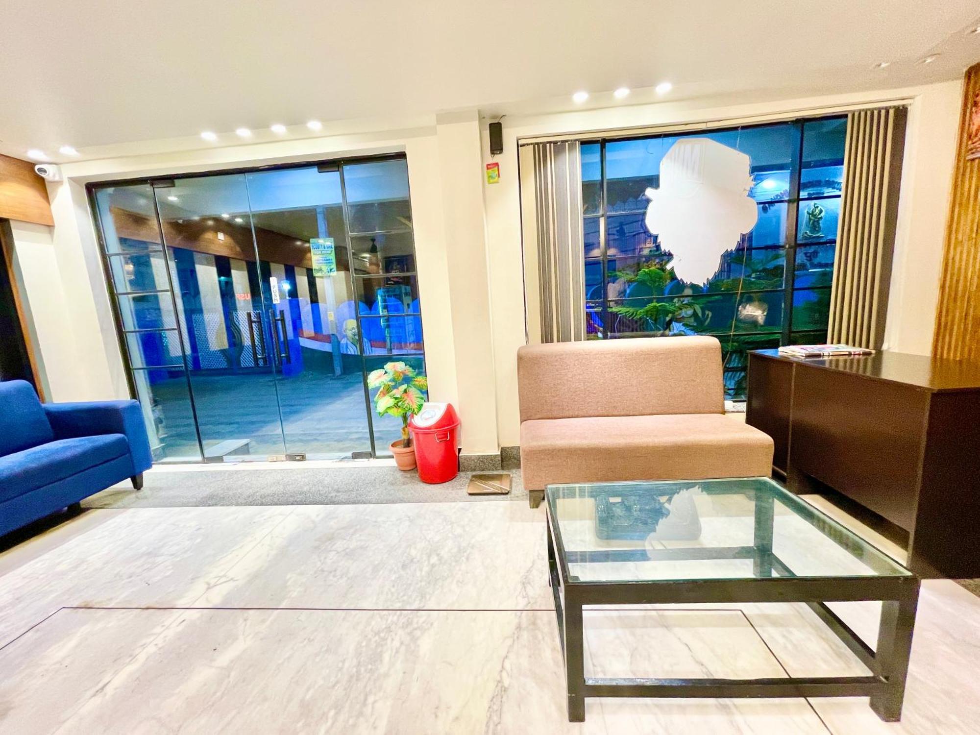 Hotel Rb International ! Puri Near-Sea-Beach-And-Temple Fully-Air-Conditioned-Hotel With-Lift-And-Card Payment Accepted-Parking-Facility, Best Hotel In 普里 外观 照片