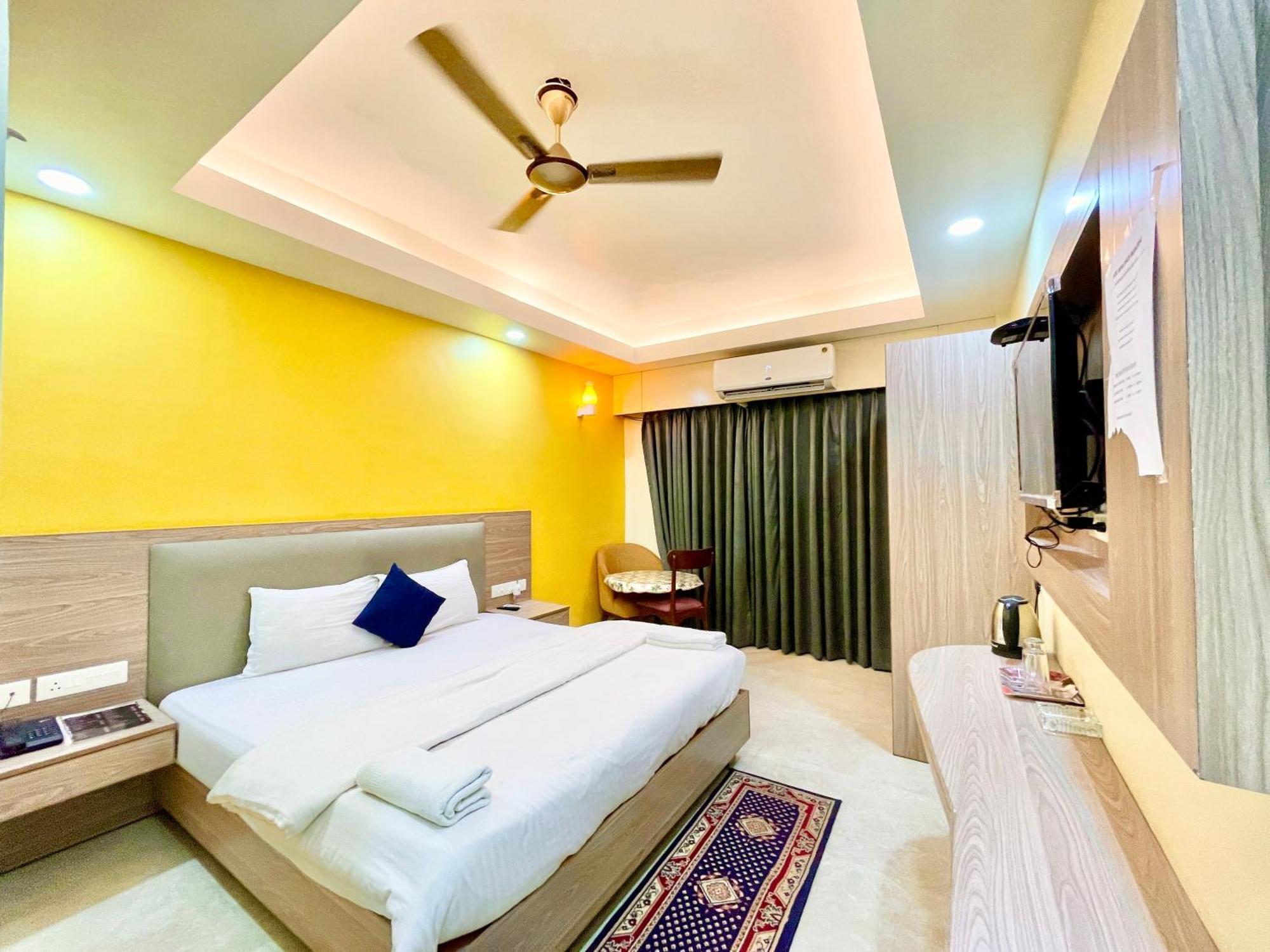 Hotel Rb International ! Puri Near-Sea-Beach-And-Temple Fully-Air-Conditioned-Hotel With-Lift-And-Card Payment Accepted-Parking-Facility, Best Hotel In 普里 外观 照片