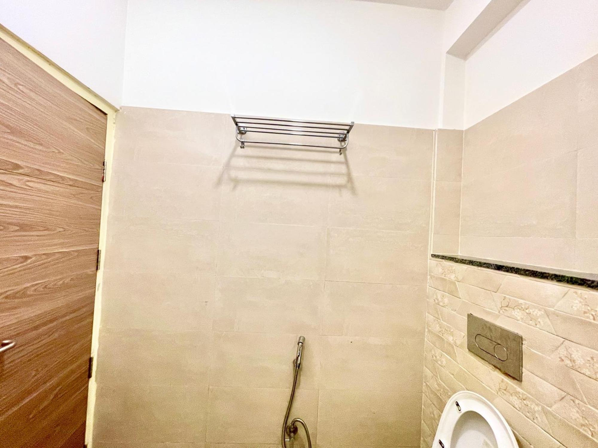 Hotel Rb International ! Puri Near-Sea-Beach-And-Temple Fully-Air-Conditioned-Hotel With-Lift-And-Card Payment Accepted-Parking-Facility, Best Hotel In 普里 外观 照片