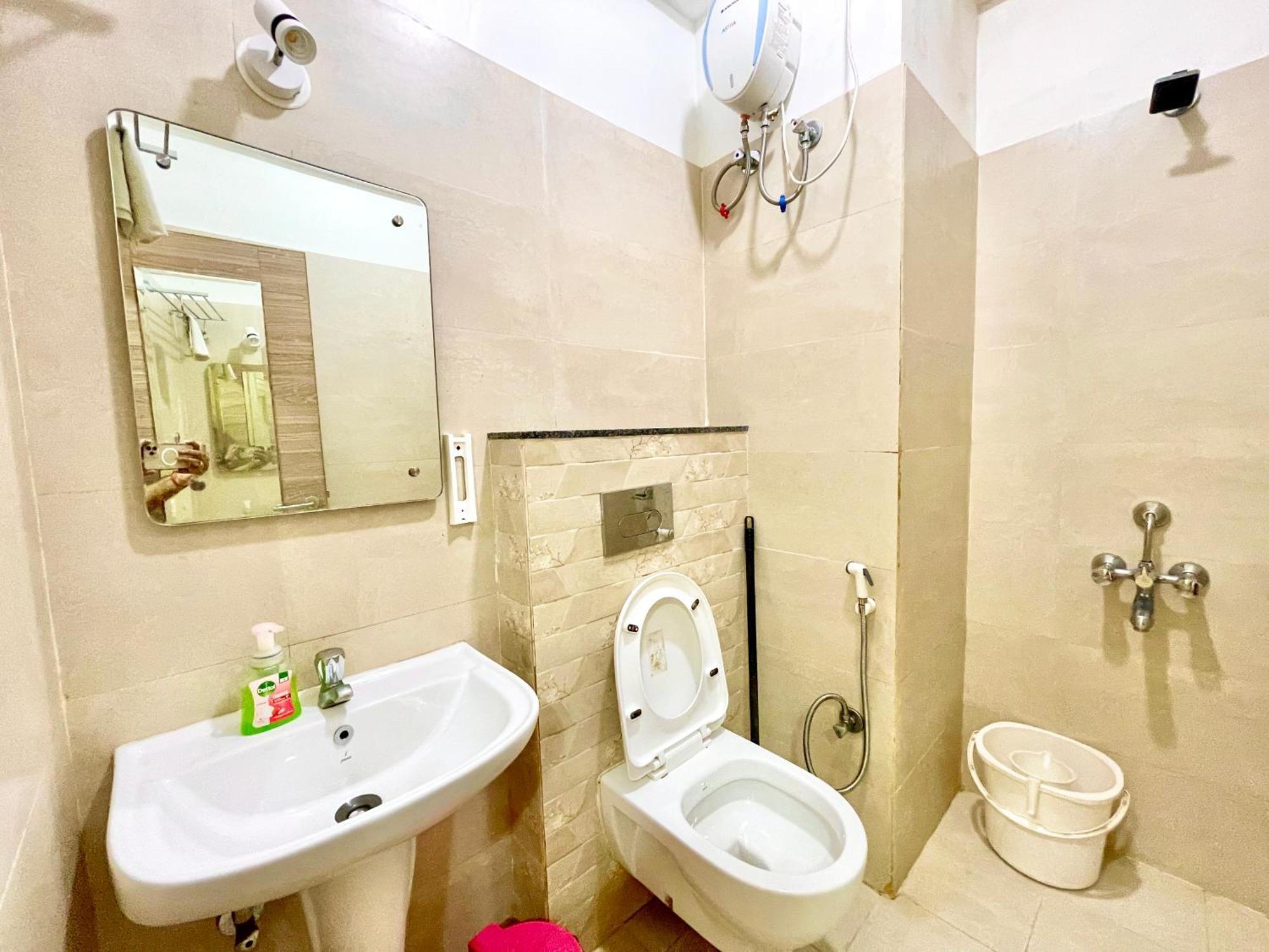 Hotel Rb International ! Puri Near-Sea-Beach-And-Temple Fully-Air-Conditioned-Hotel With-Lift-And-Card Payment Accepted-Parking-Facility, Best Hotel In 普里 外观 照片