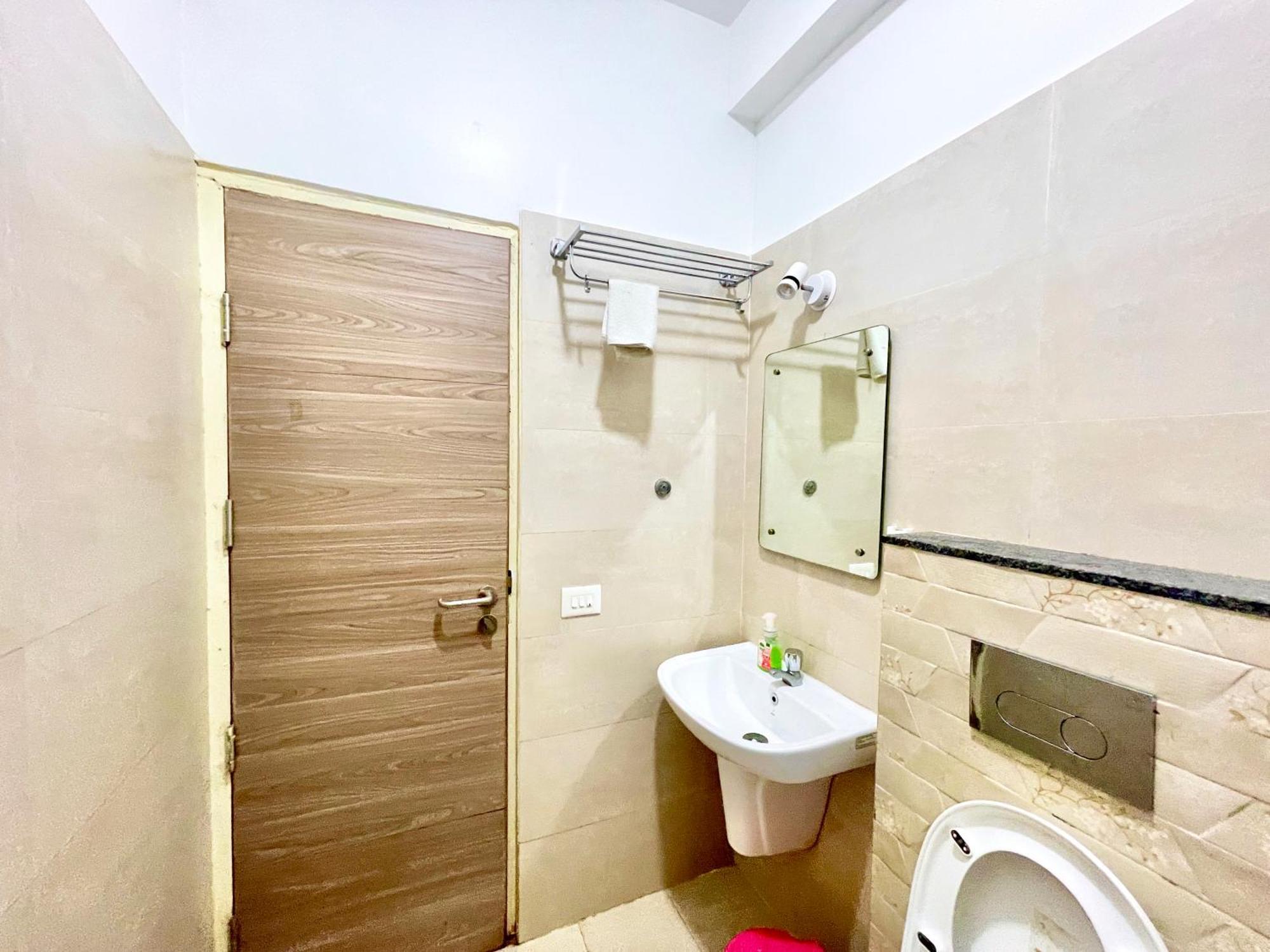Hotel Rb International ! Puri Near-Sea-Beach-And-Temple Fully-Air-Conditioned-Hotel With-Lift-And-Card Payment Accepted-Parking-Facility, Best Hotel In 普里 外观 照片