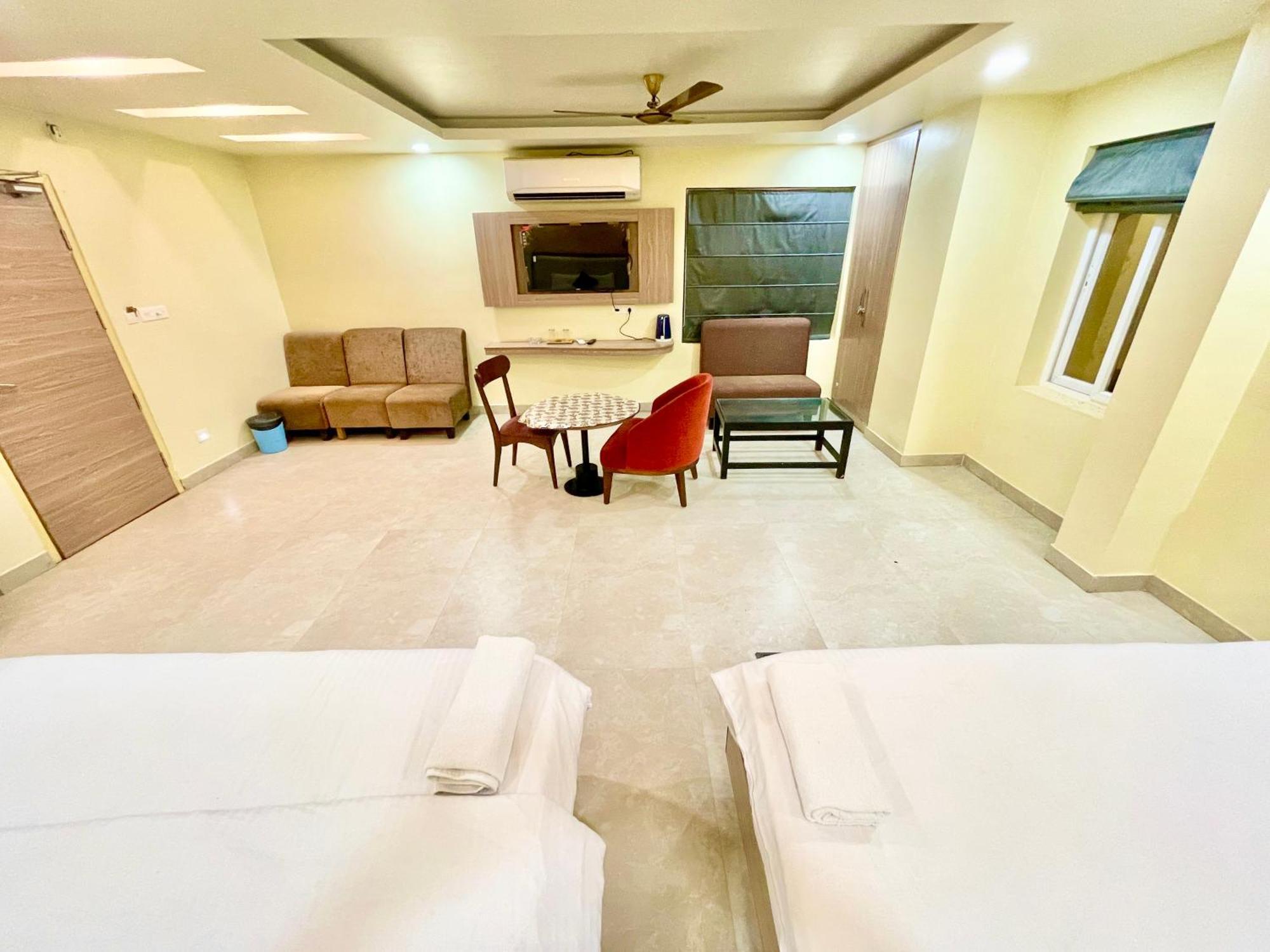Hotel Rb International ! Puri Near-Sea-Beach-And-Temple Fully-Air-Conditioned-Hotel With-Lift-And-Card Payment Accepted-Parking-Facility, Best Hotel In 普里 外观 照片
