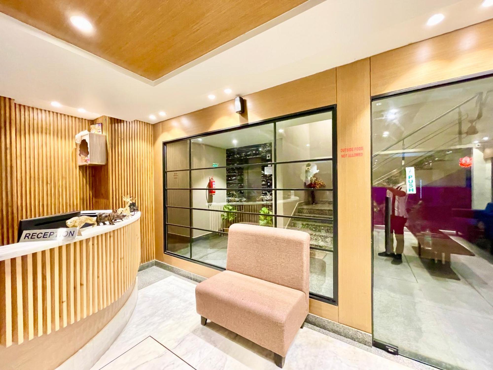 Hotel Rb International ! Puri Near-Sea-Beach-And-Temple Fully-Air-Conditioned-Hotel With-Lift-And-Card Payment Accepted-Parking-Facility, Best Hotel In 普里 外观 照片