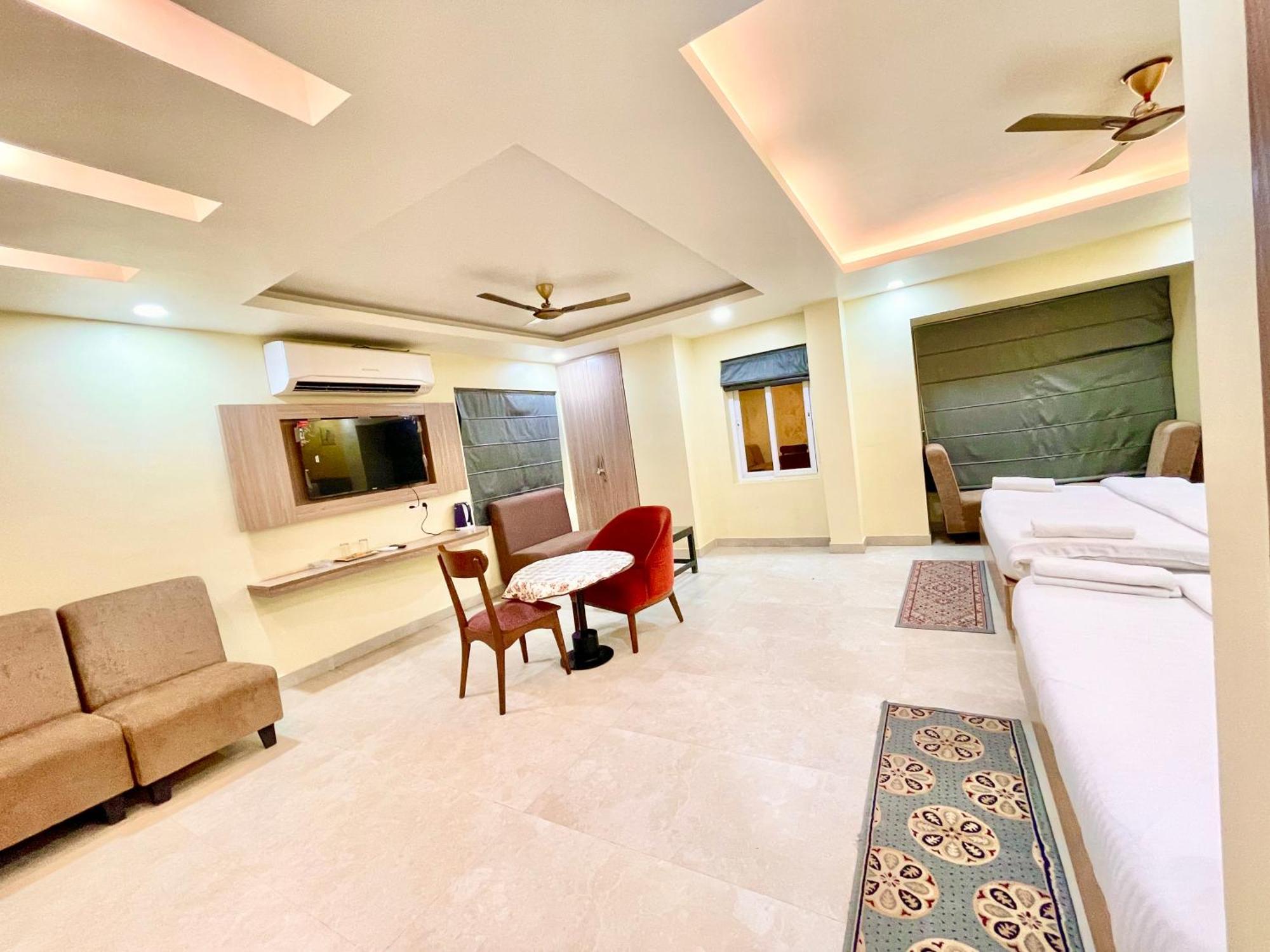 Hotel Rb International ! Puri Near-Sea-Beach-And-Temple Fully-Air-Conditioned-Hotel With-Lift-And-Card Payment Accepted-Parking-Facility, Best Hotel In 普里 外观 照片