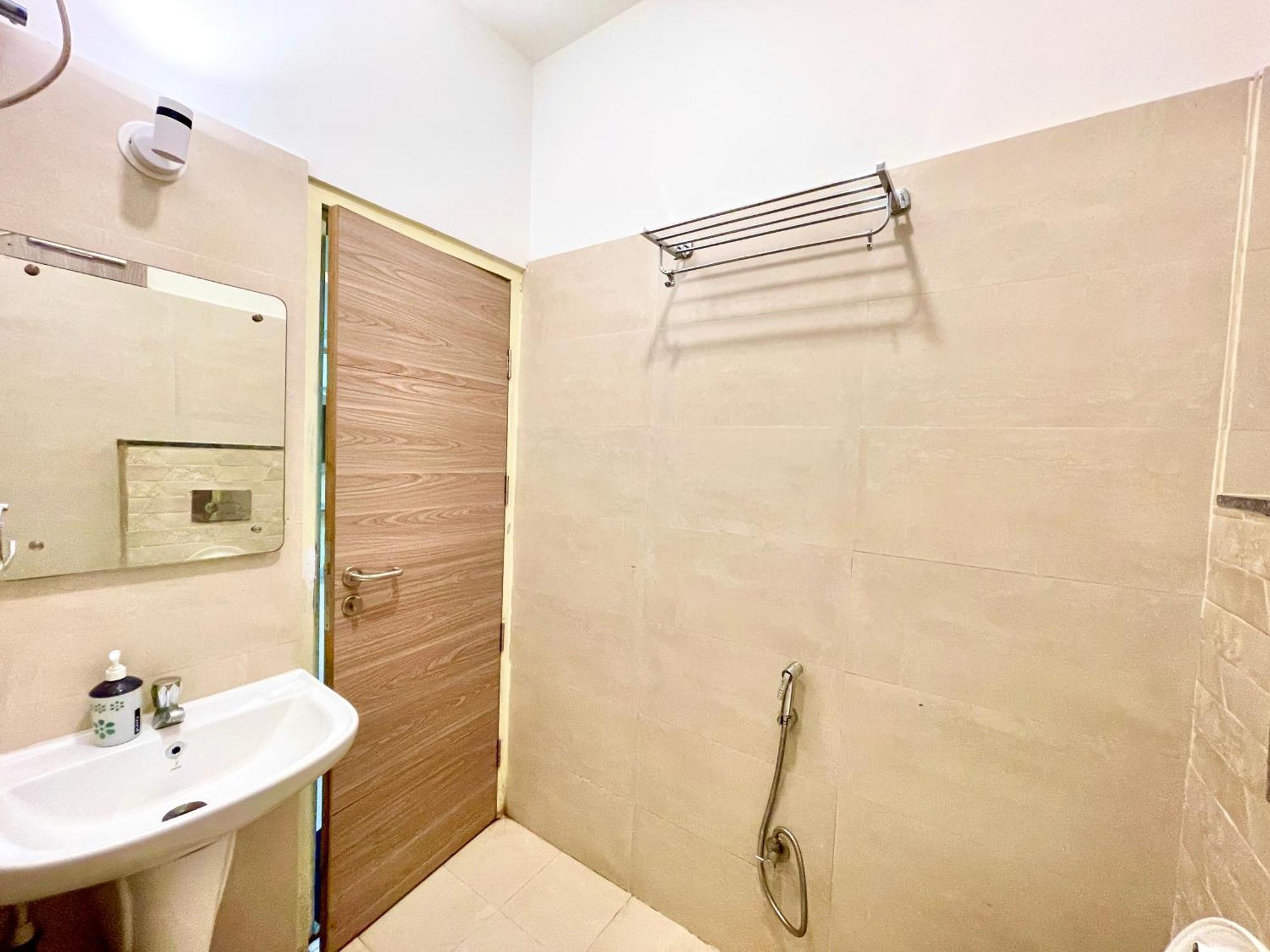 Hotel Rb International ! Puri Near-Sea-Beach-And-Temple Fully-Air-Conditioned-Hotel With-Lift-And-Card Payment Accepted-Parking-Facility, Best Hotel In 普里 外观 照片