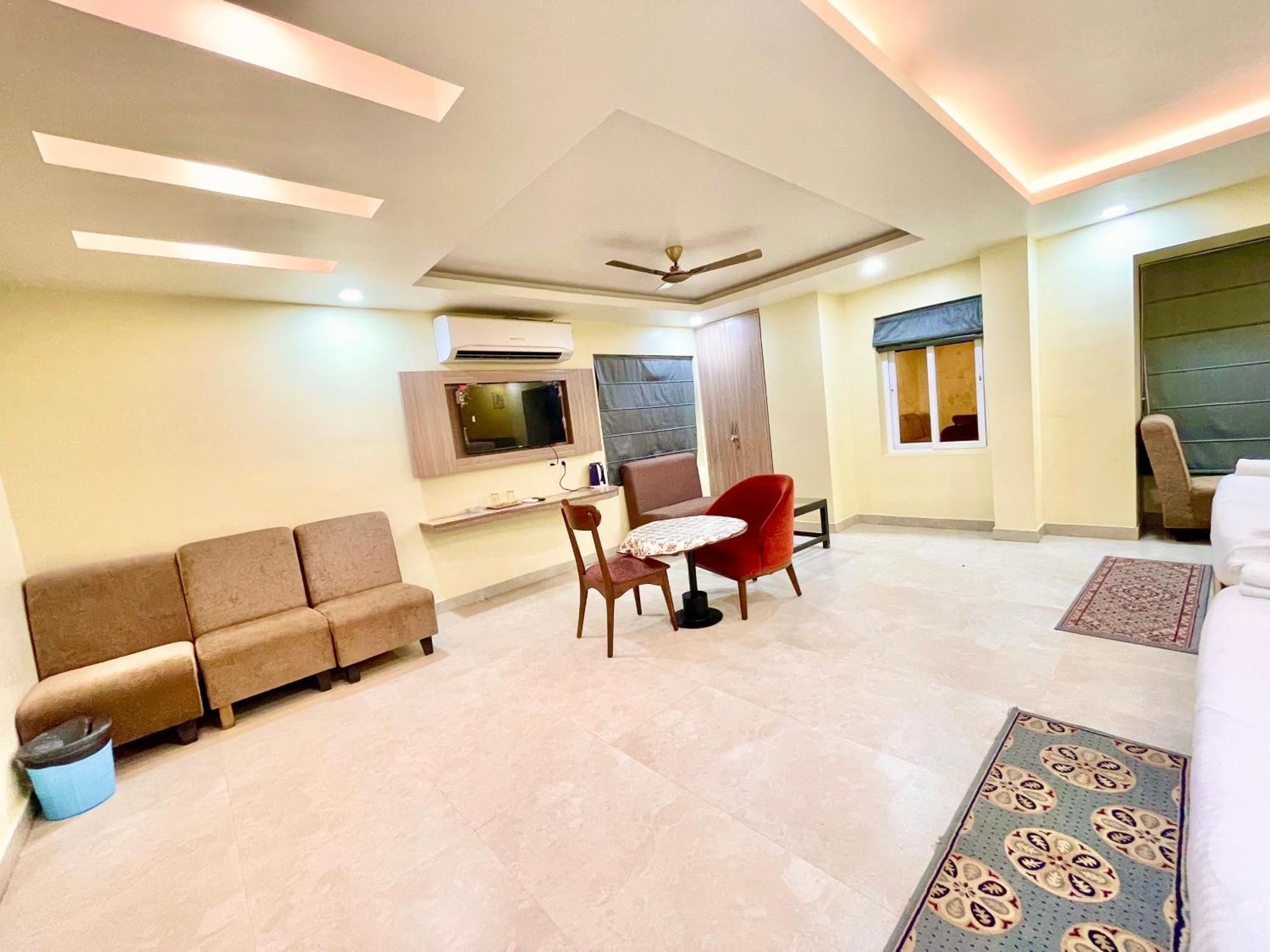 Hotel Rb International ! Puri Near-Sea-Beach-And-Temple Fully-Air-Conditioned-Hotel With-Lift-And-Card Payment Accepted-Parking-Facility, Best Hotel In 普里 外观 照片